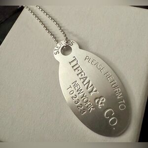Tiffany & Co. Vintage Return to Tiffany 925 Silver Large Oval Dog Tag Necklace